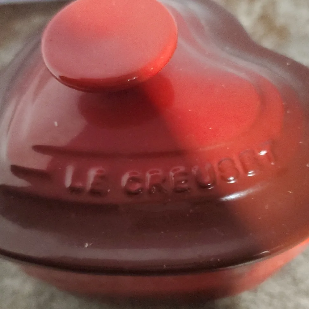 Le Creuset Cherry Heart-Shaped Stoneware Casserole - Picture 2 of 4